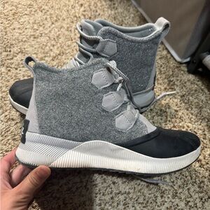 Sorel Gray and Black Winter Boots